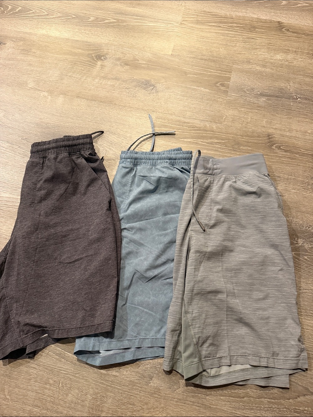 Size small men’s lulu short bundle